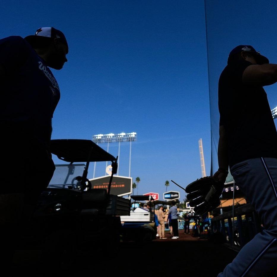 Fans to cheer on Blue Jays from afar as team looks to take World Series lead in L.A.